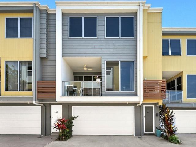 Townhouse for rent in Emerald Lakes, Gold Coast City