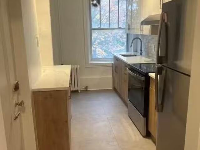 Condo for rent in Westmount, Quebec