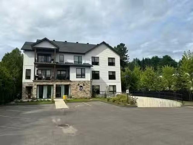 Apartment for rent in Laurentides, Quebec