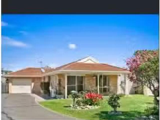 House for rent in Kanahooka, Wollongong City Council