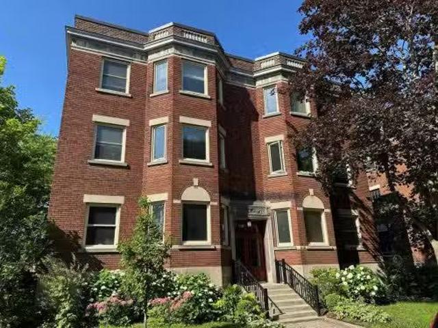Condo for rent in Westmount, Quebec