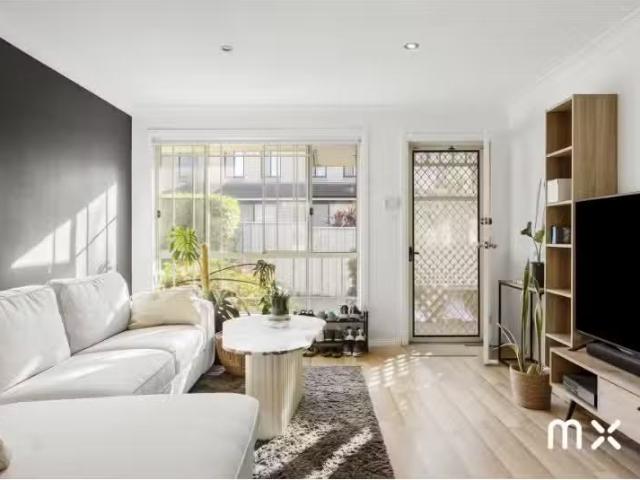 Apartment for rent in Coniston, Wollongong City Council
