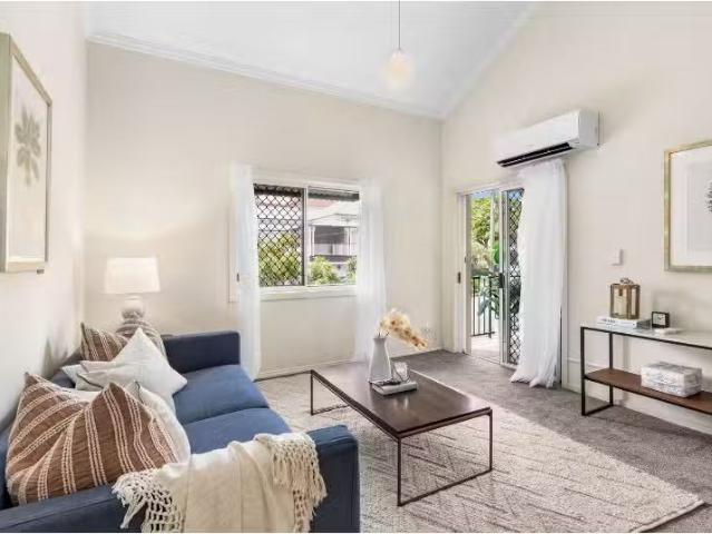 Apartment for rent in Toombul, Queensland