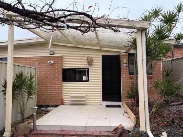 House for rent in Bossley Park, Sydney