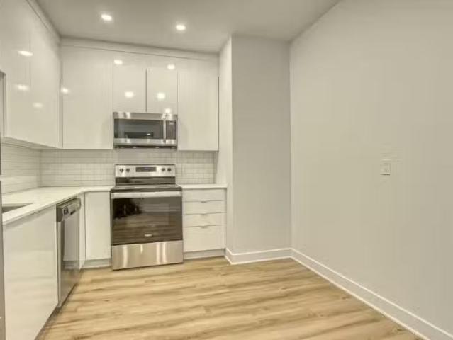 Condo for rent in St. Leonard's, Quebec