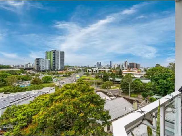 Apartment for rent in Toombul, Queensland