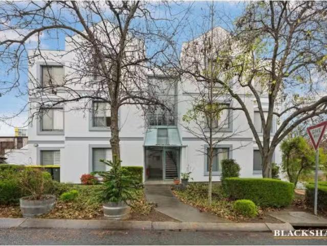 Apartment for rent in Woden, Australian Capital Territory