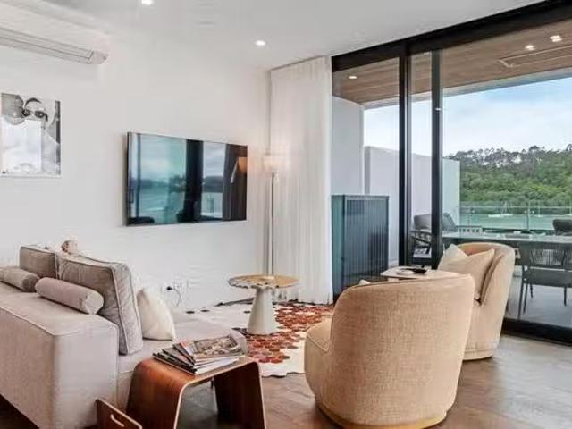 Apartment for rent in Paremoremo, Oroua County