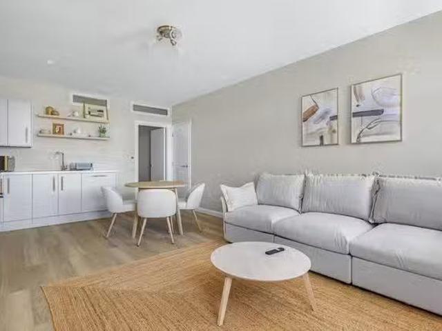 Apartment for rent in Mickleburgh Hill, The Bridge