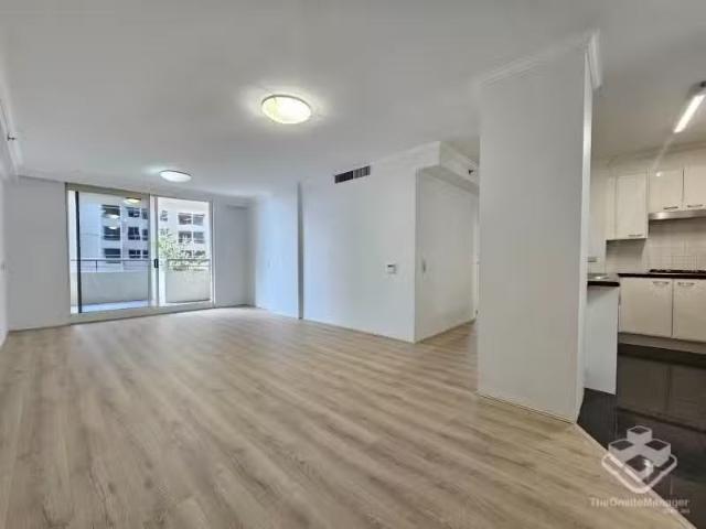Apartment for rent in Lower North Shore, Sydney