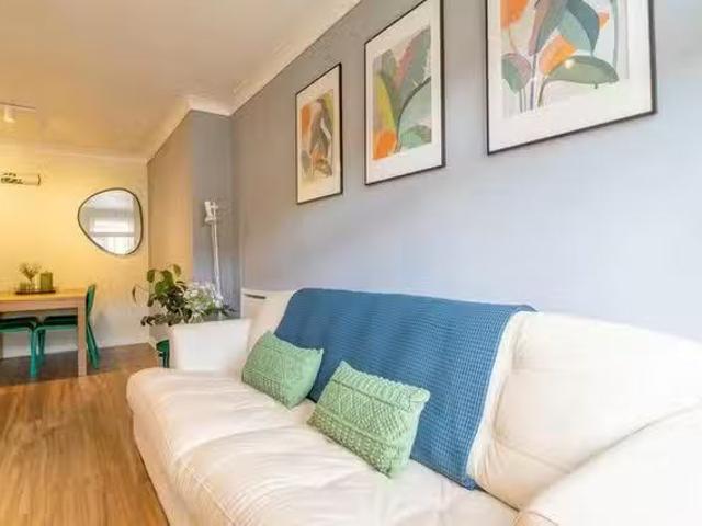 Apartment for rent in Carriagehill, Glenburn