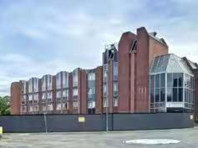 Apartment for rent in Heol-las, Surrey