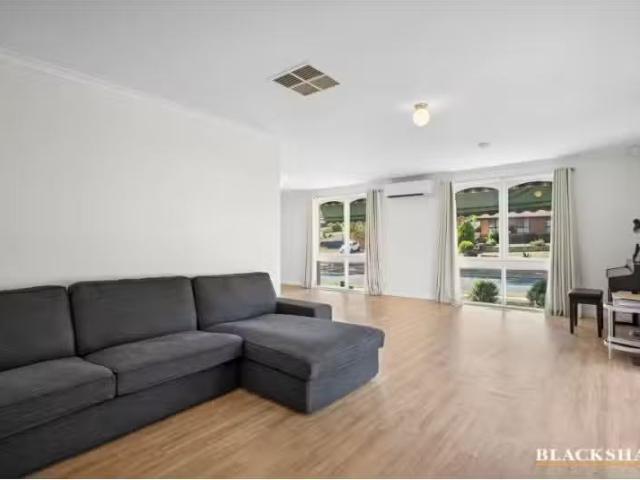 House for rent in Wanniassa, Australian Capital Territory