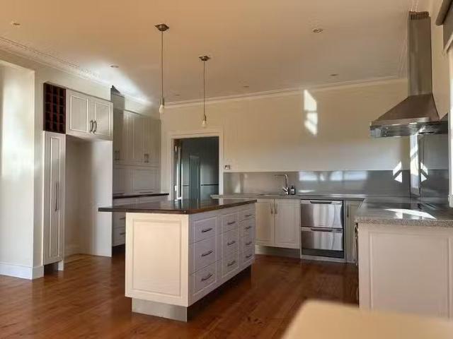 House for rent in Pomborneit, Victoria