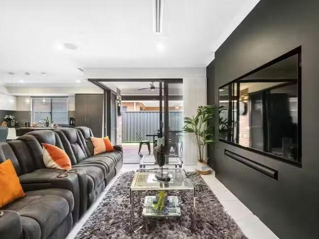 House for rent in Cloverdale, Western Australia