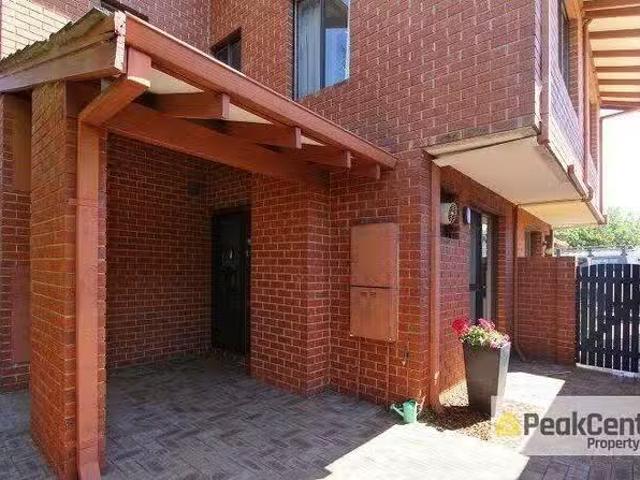 House for rent in Como, Western Australia