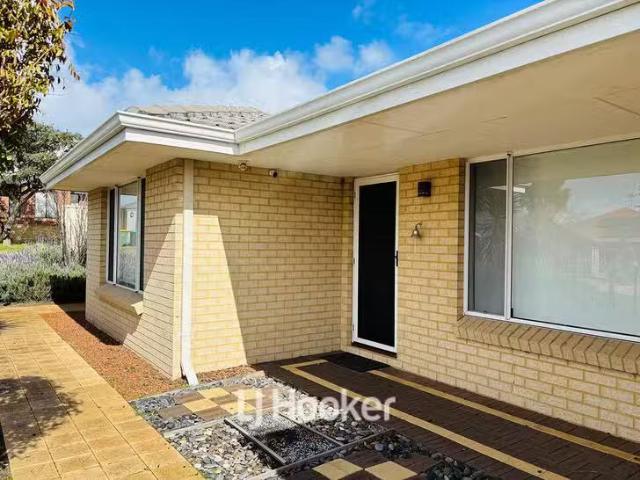 House for rent in Dunlop, Australian Capital Territory