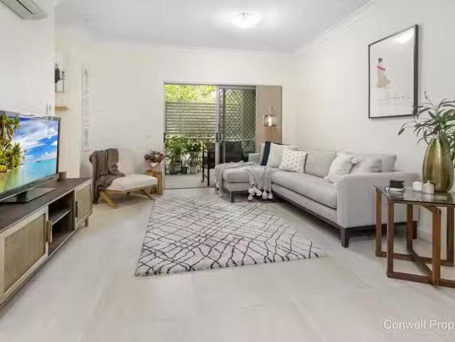 Apartment for rent in Toombul, Queensland