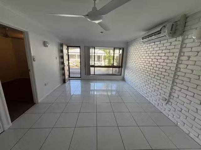 Apartment for rent in Cannonvale, Queensland