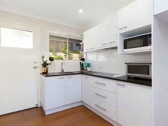Apartment for rent in Toombul, Queensland
