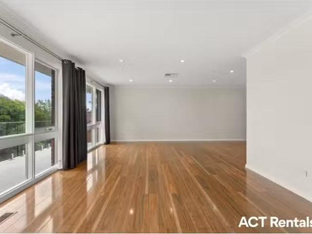 House for rent in Wanniassa, Australian Capital Territory