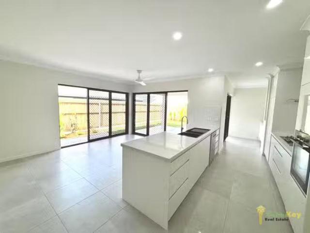 House for rent in Redlynch, Queensland