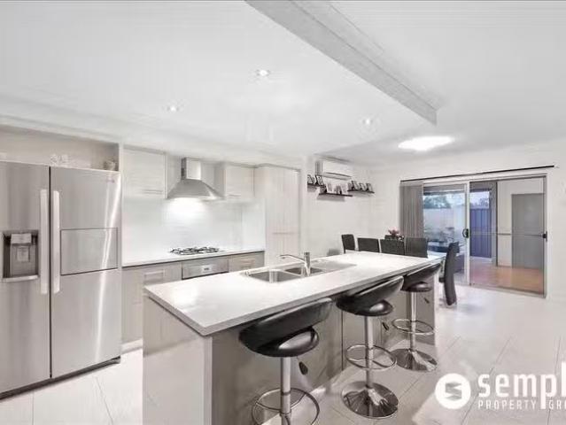 House for rent in Success, Western Australia