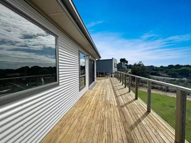 House for rent in Scamander, Tasmania