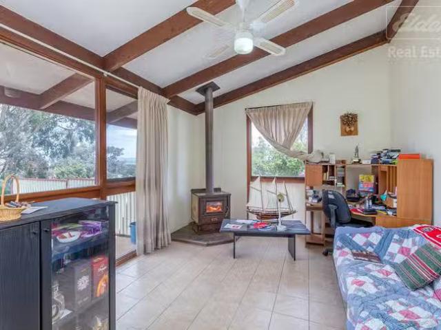 House for rent in Queanbeyan, New South Wales