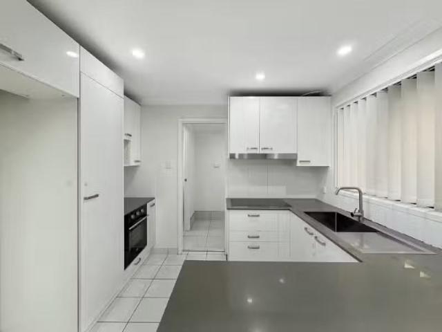 Condo for rent in Sydney, New South Wales