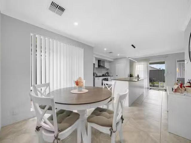 House for rent in Banksia Grove, Western Australia