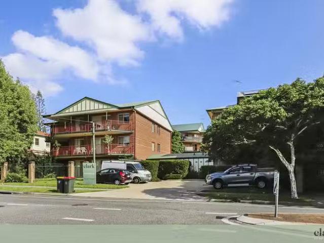 Apartment for rent in Toombul, Queensland