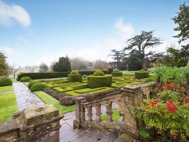 House for rent in Blackhills, Surrey