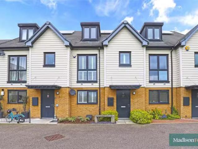 House for rent in Woodford Bridge, Greater London