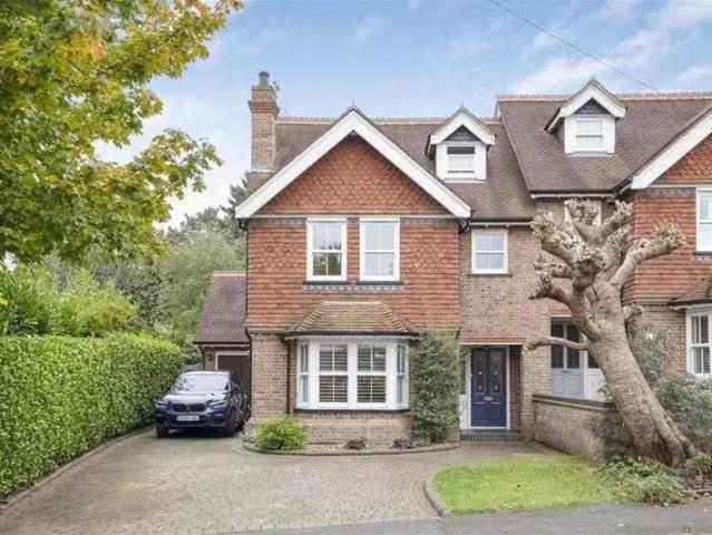 House for rent in Five Acres, Hertfordshire