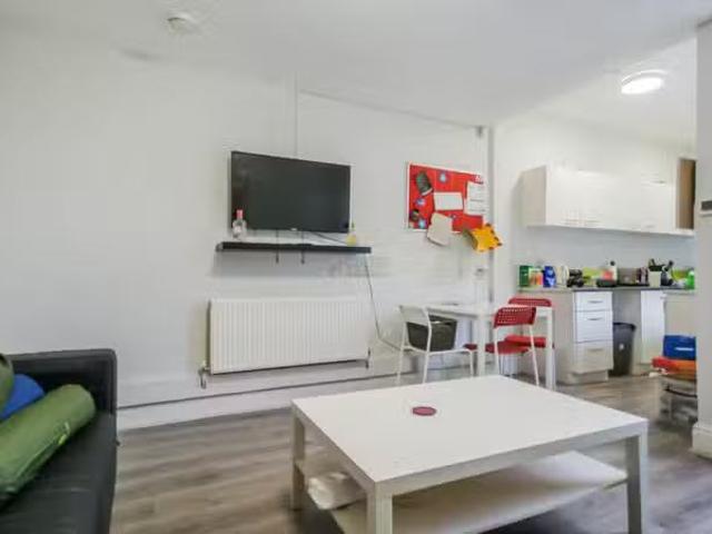 House for rent in South Hornchurch, Greater London