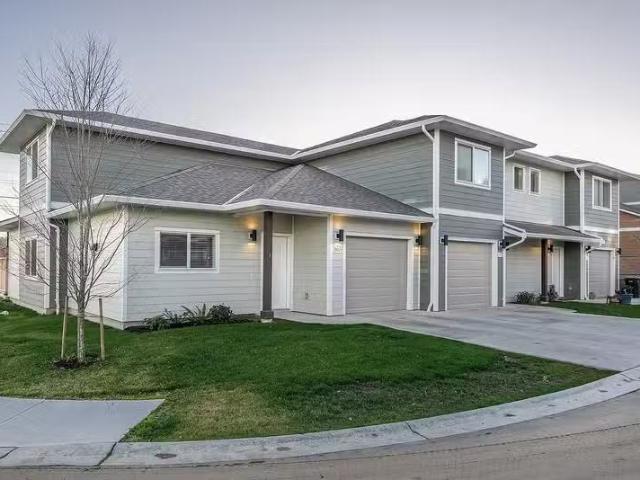 Condo for rent in Brentwood Bay, British Columbia