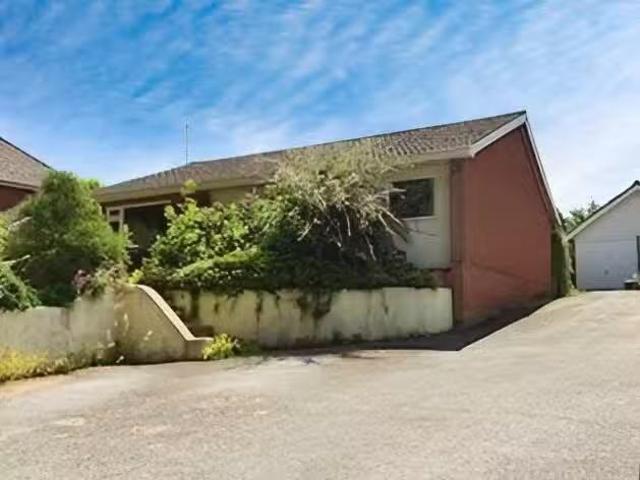 House for rent in Hatch End, Greater London