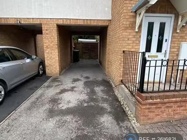 House for rent in Hall End, West Bromwich