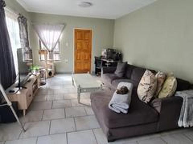 Townhouse for rent in Springs, Gauteng