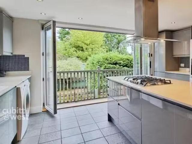 House for rent in Littlecote, West Sussex