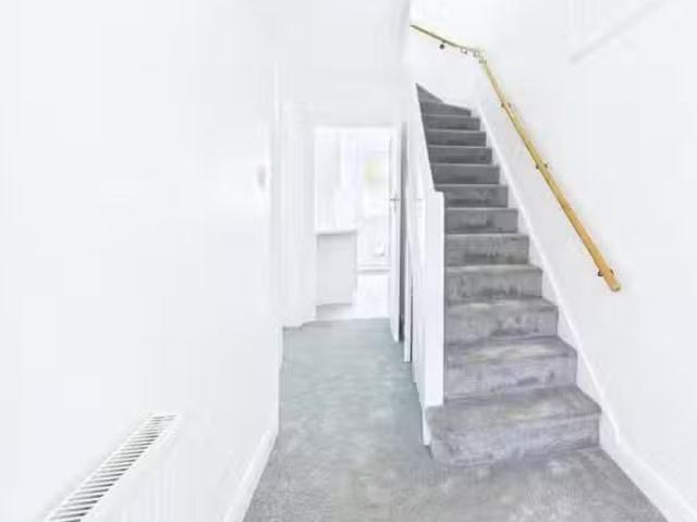 House for rent in London Borough of Croydon, Selsdon