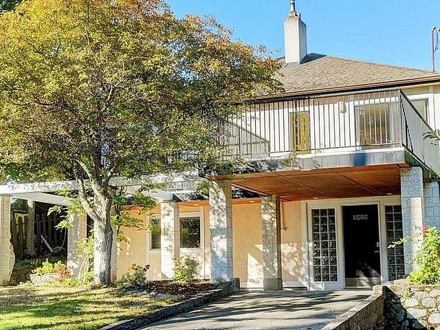 House for rent in Saanich, British Columbia