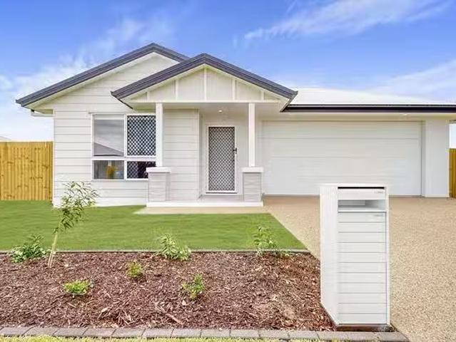House for rent in Rasmussen, Queensland