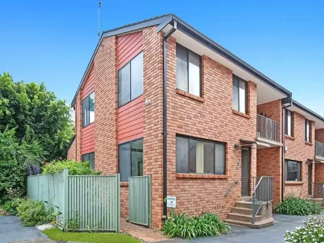 Condo for rent in Wollongong West, New South Wales