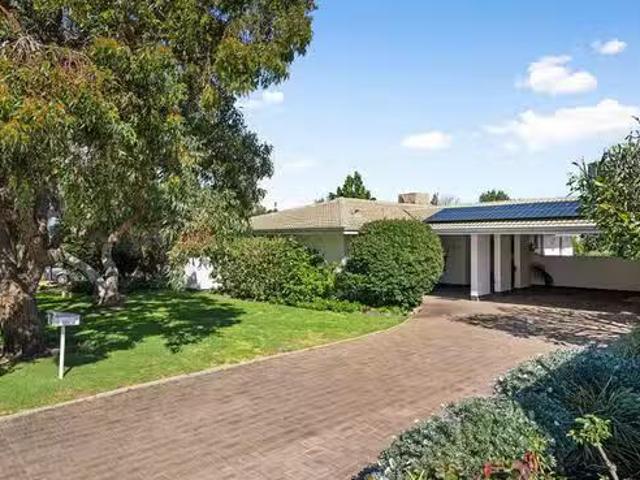 House for rent in Wattle Grove, Western Australia
