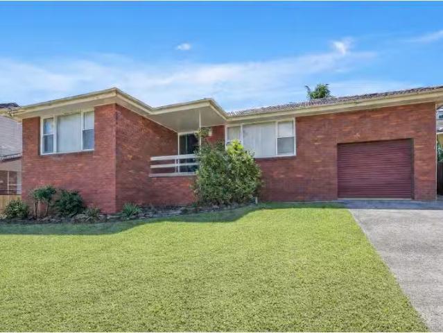 House for rent in Wollongong West, New South Wales