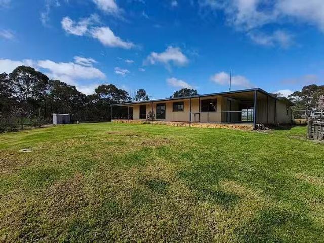 House for rent in Woogenellup, Western Australia