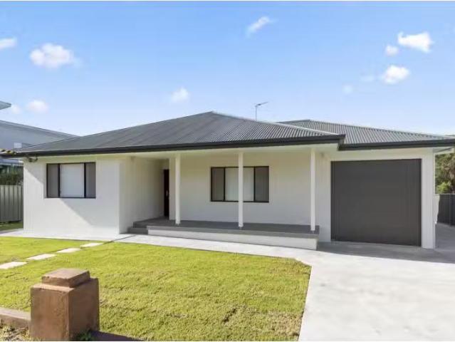 House for rent in Wollongong West, New South Wales