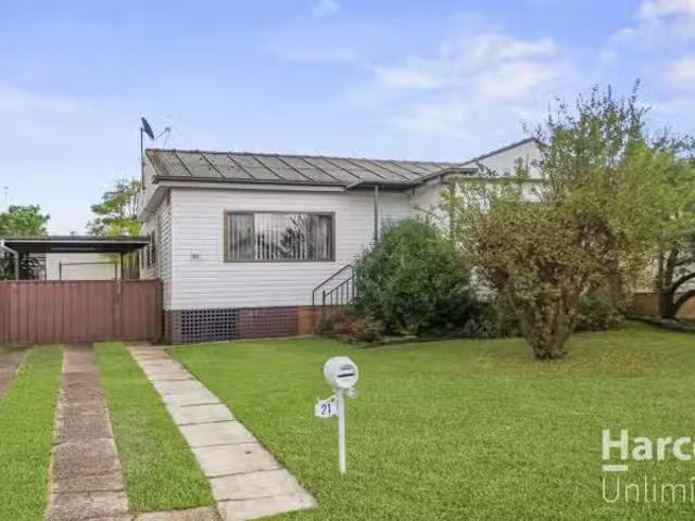 House for rent in Cambridge Park, Sydney